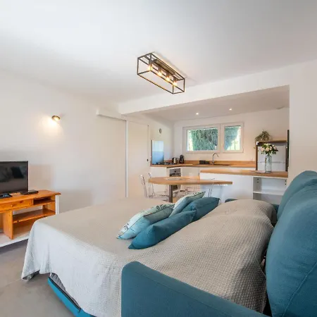 Le Jasmin By Interhome Apartment Cavalaire-sur-Mer